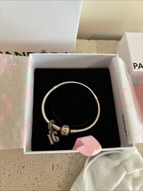 Pandora Silver Charm Bangle bracelet & Sweet 16 charm like new gift box
